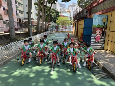 24-25  參觀交通安全城