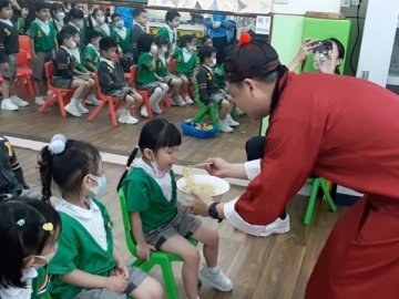 變臉表演-4